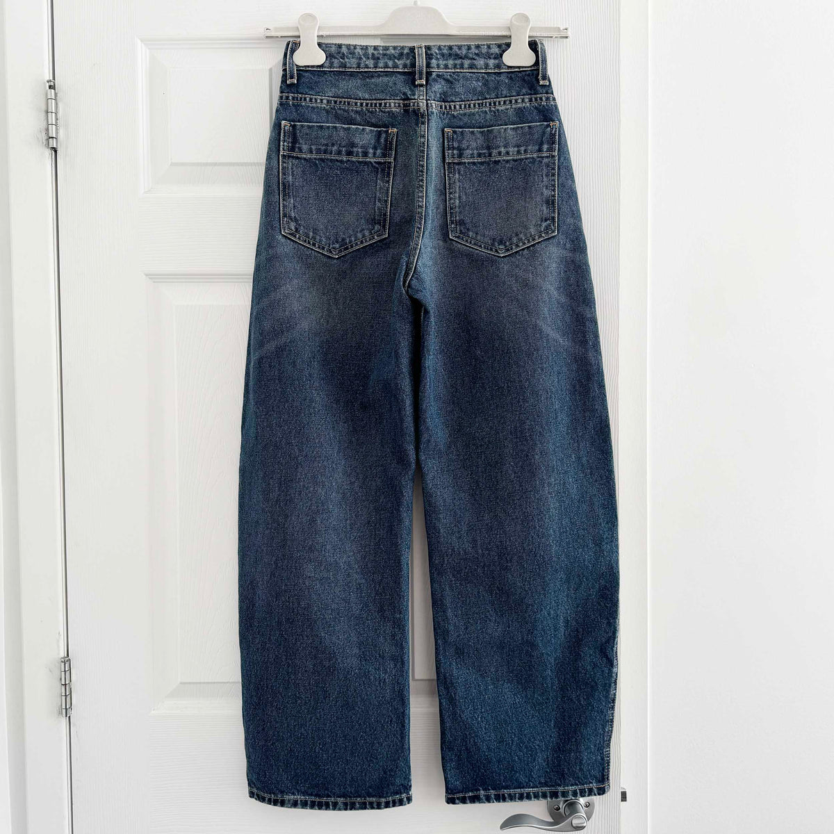 Nili Lotan "Otis" Jeans in Simon Wash, size 25 (fits size 24/25)