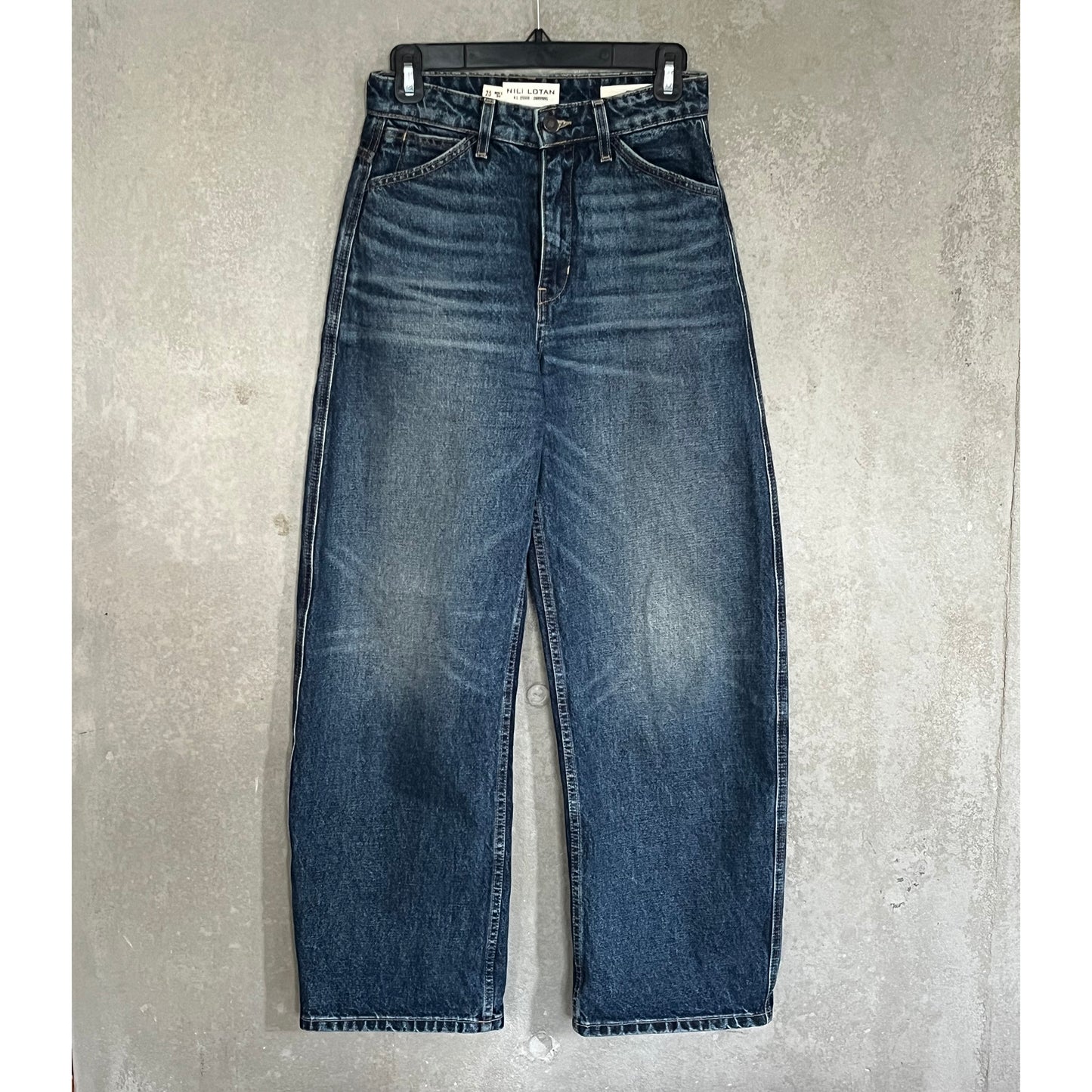 Nili Lotan "Otis" Jeans in Simon Wash, size 25 (fits size 24)