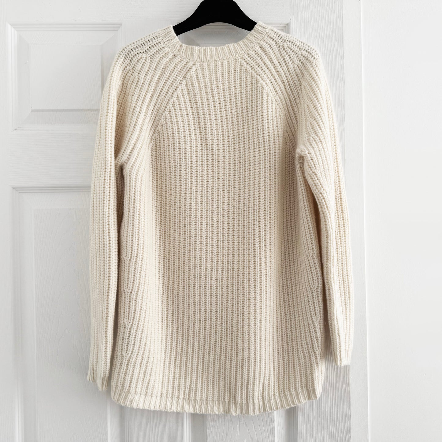 Nili Lotan Ribbed Cashmere Sweater in Ivory, size XS