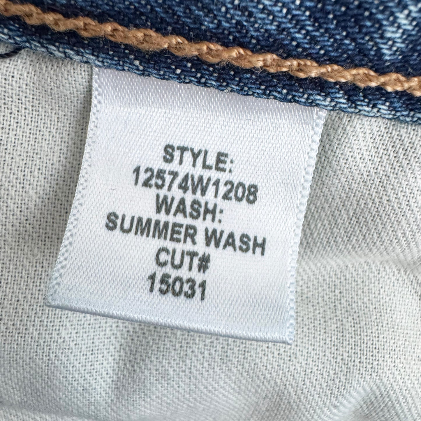 Nili Lotan "Russel" Denim Shorts in "Summer Wash", size 29