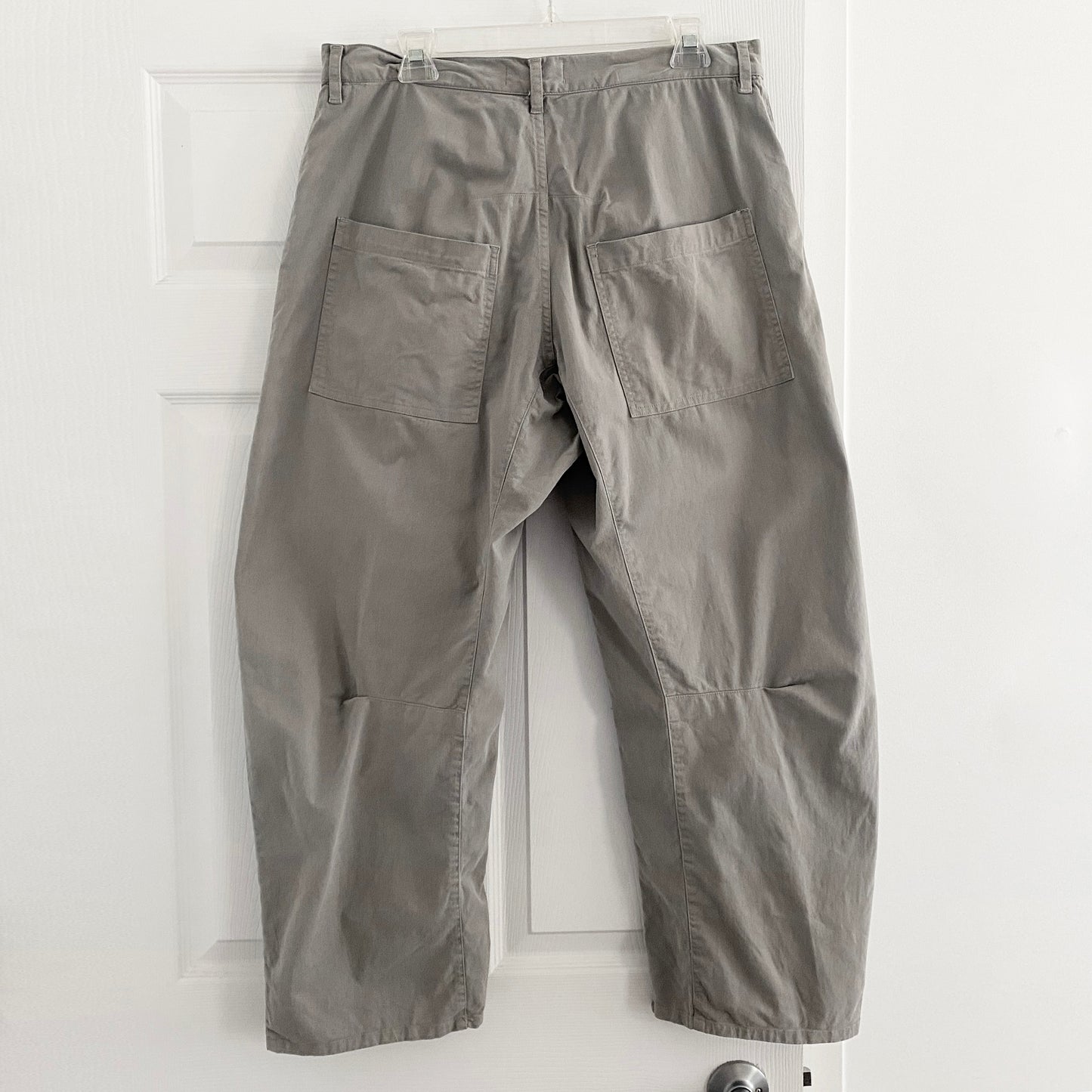 Nili Lotan "Shon" Pants in Cement Grey, size 8 (fits like comfy size 10)