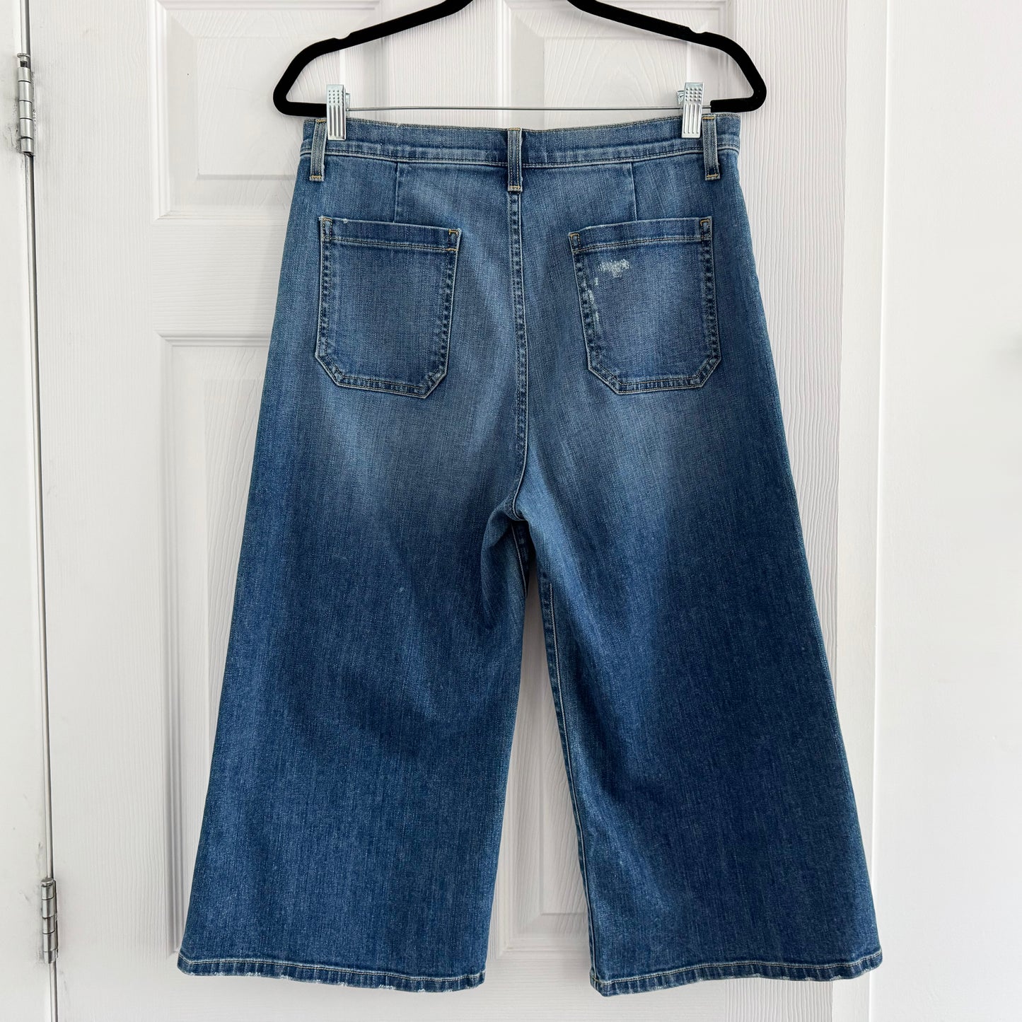 Nili Lotan "Vienne" Denim Gaucho Pants in "Classic Wash", size 30
