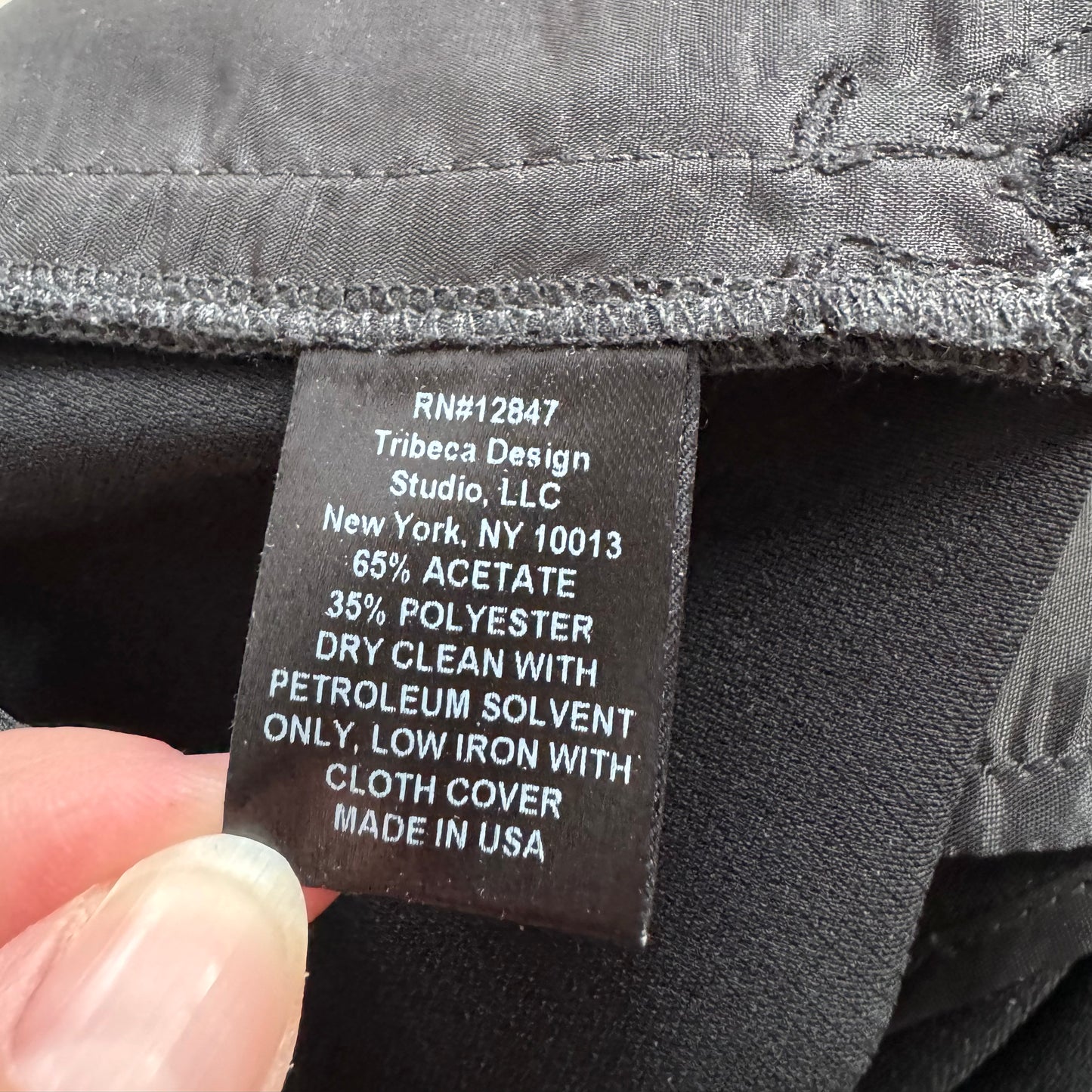 Nili Lotan Crepe Paris Pants in Black, size 6