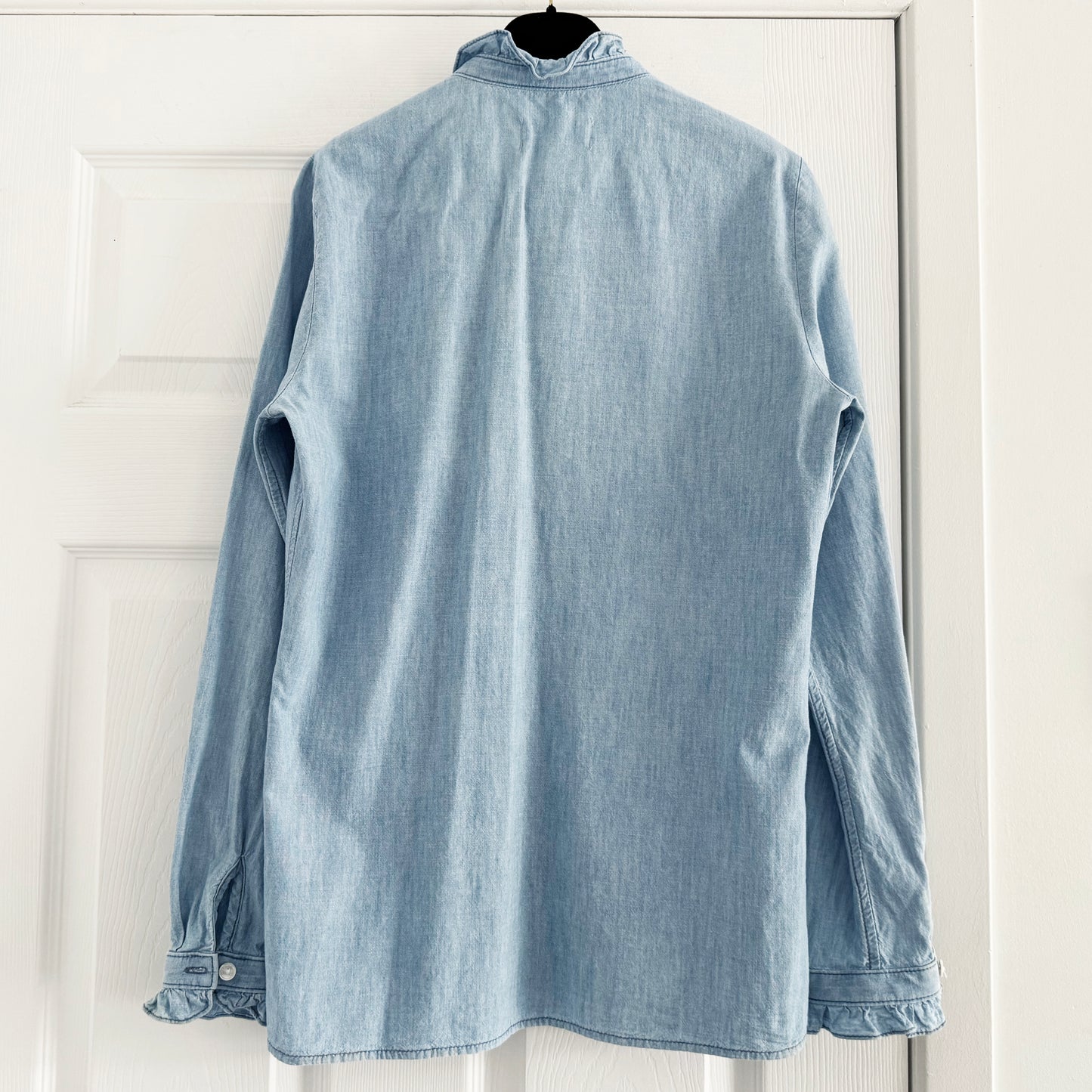 Nili Lotan "Marcela" Chambray Shirt in Light Blue, size Small