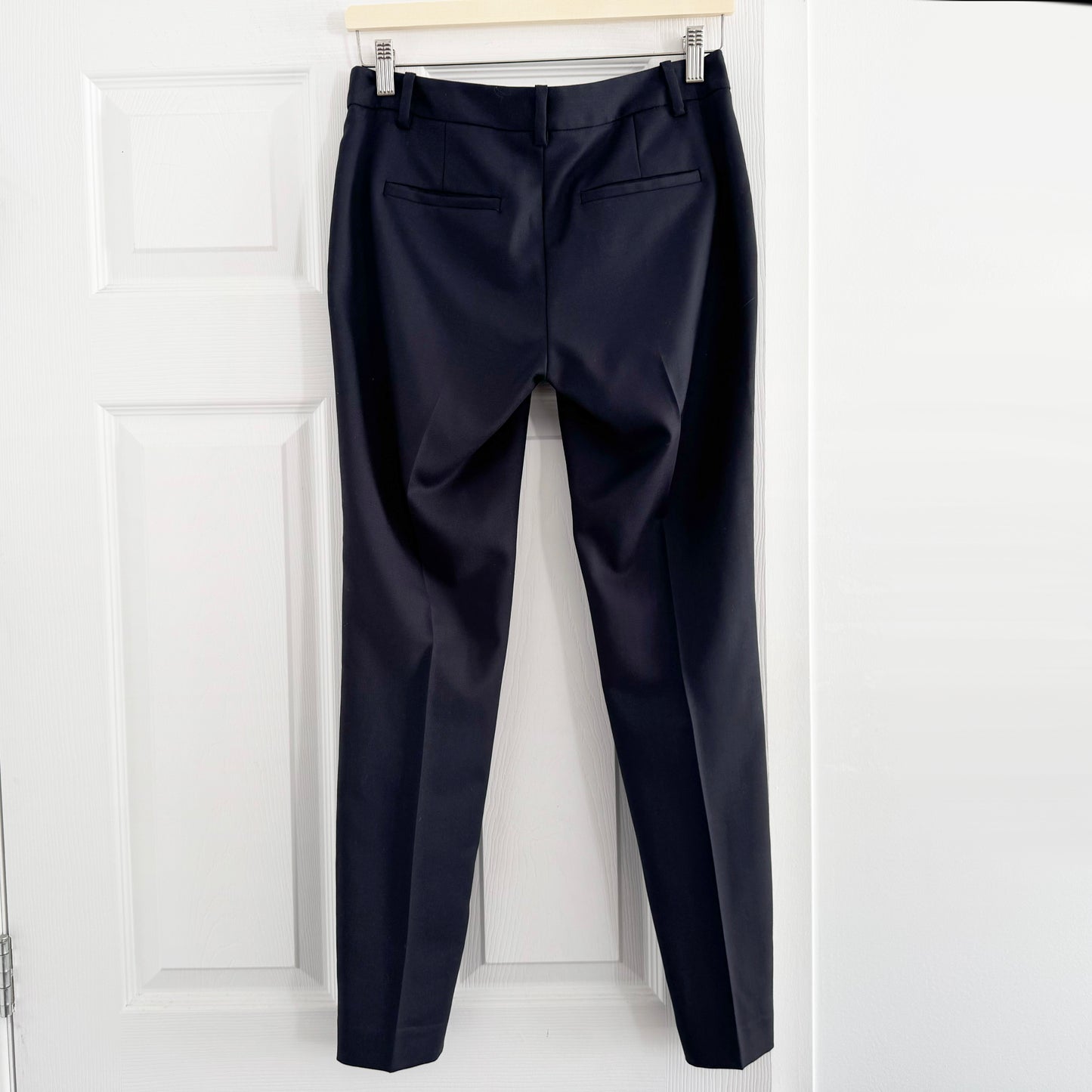 Nili Lotan "Leo" Cigarette Pants in Navy, size 0