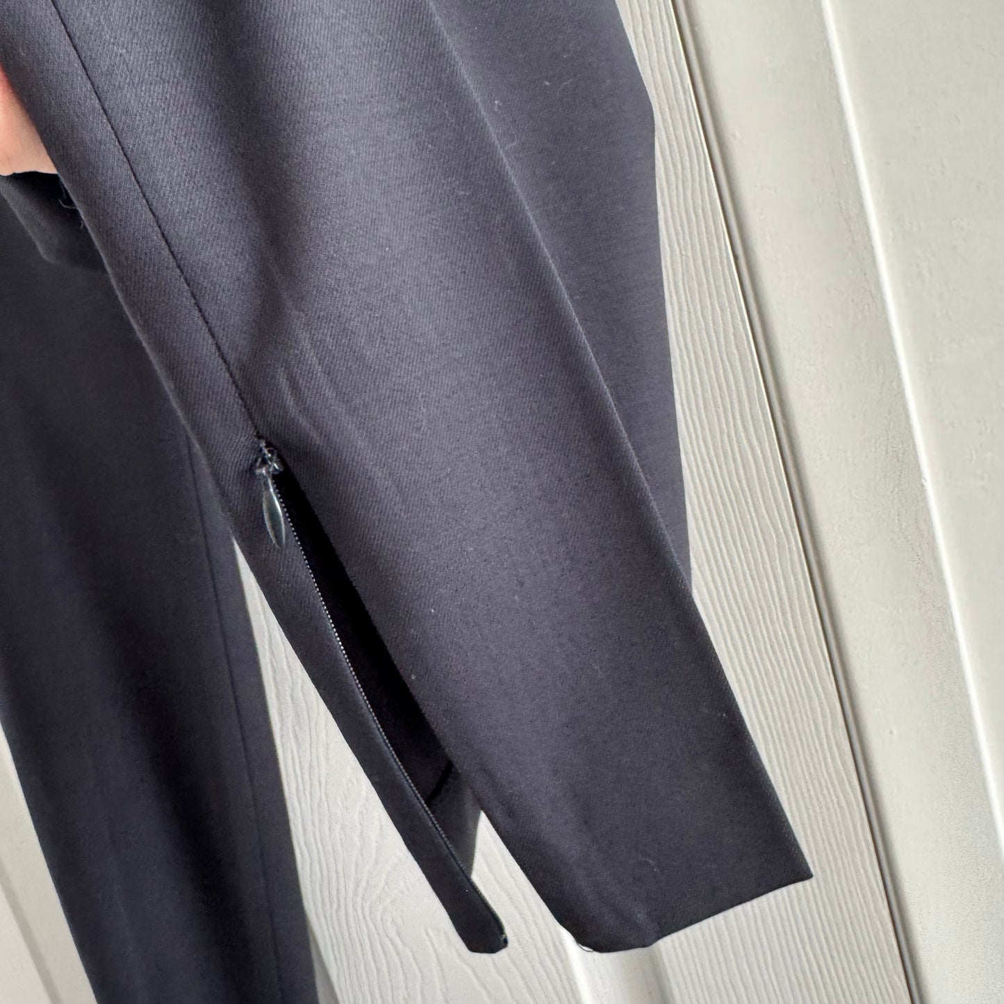 Nili Lotan "Leo" Cigarette Pants in Navy, size 0