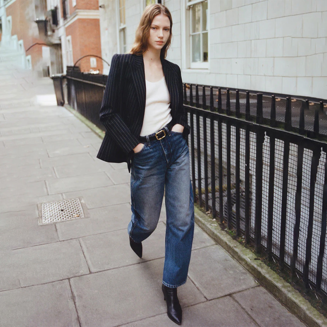 Nili Lotan "Otis" Jeans in Simon Wash, size 26 (size 25)