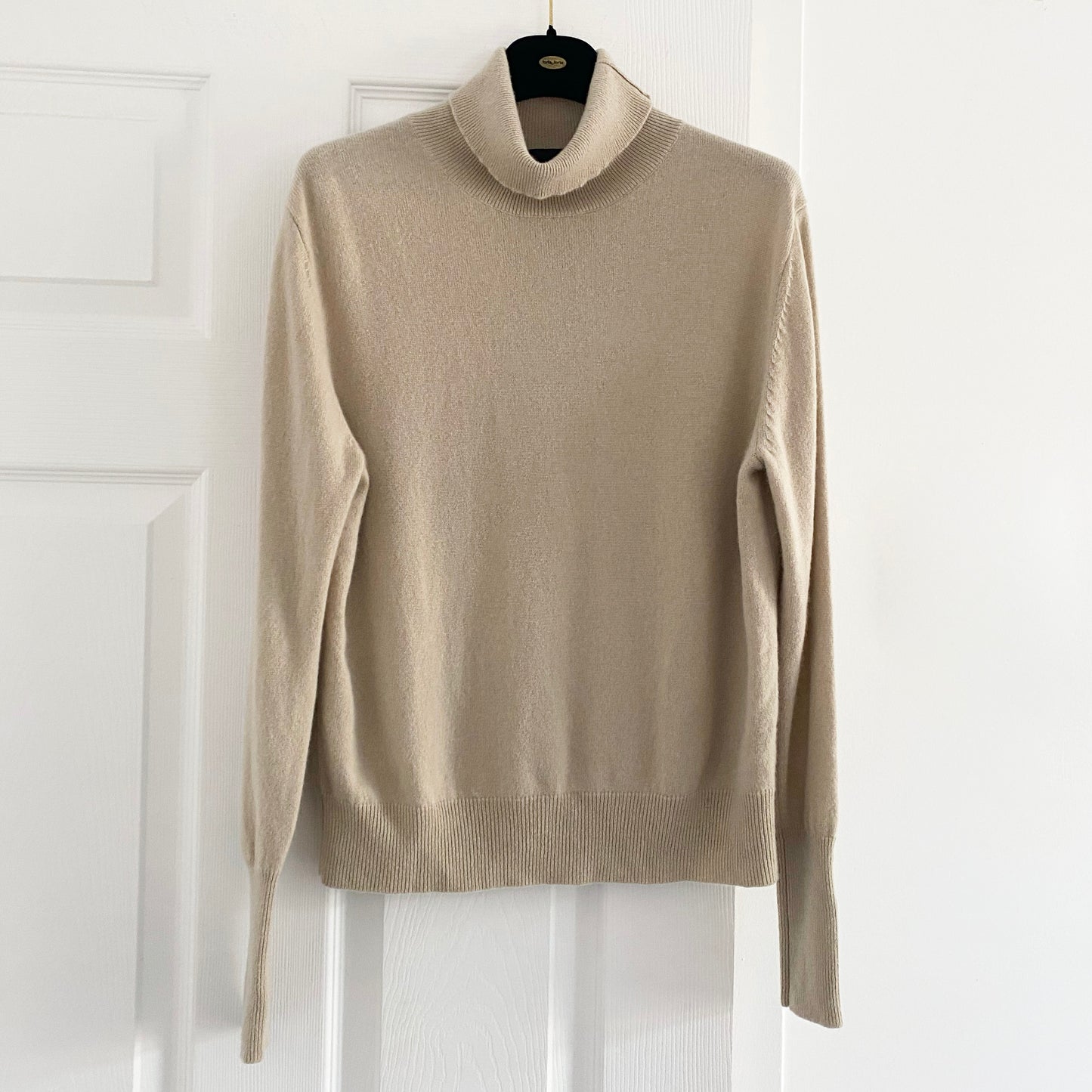 Nili Lotan "Ralphie" Cashmere Turtleneck in Beige, Size Medium (fits Size Small)