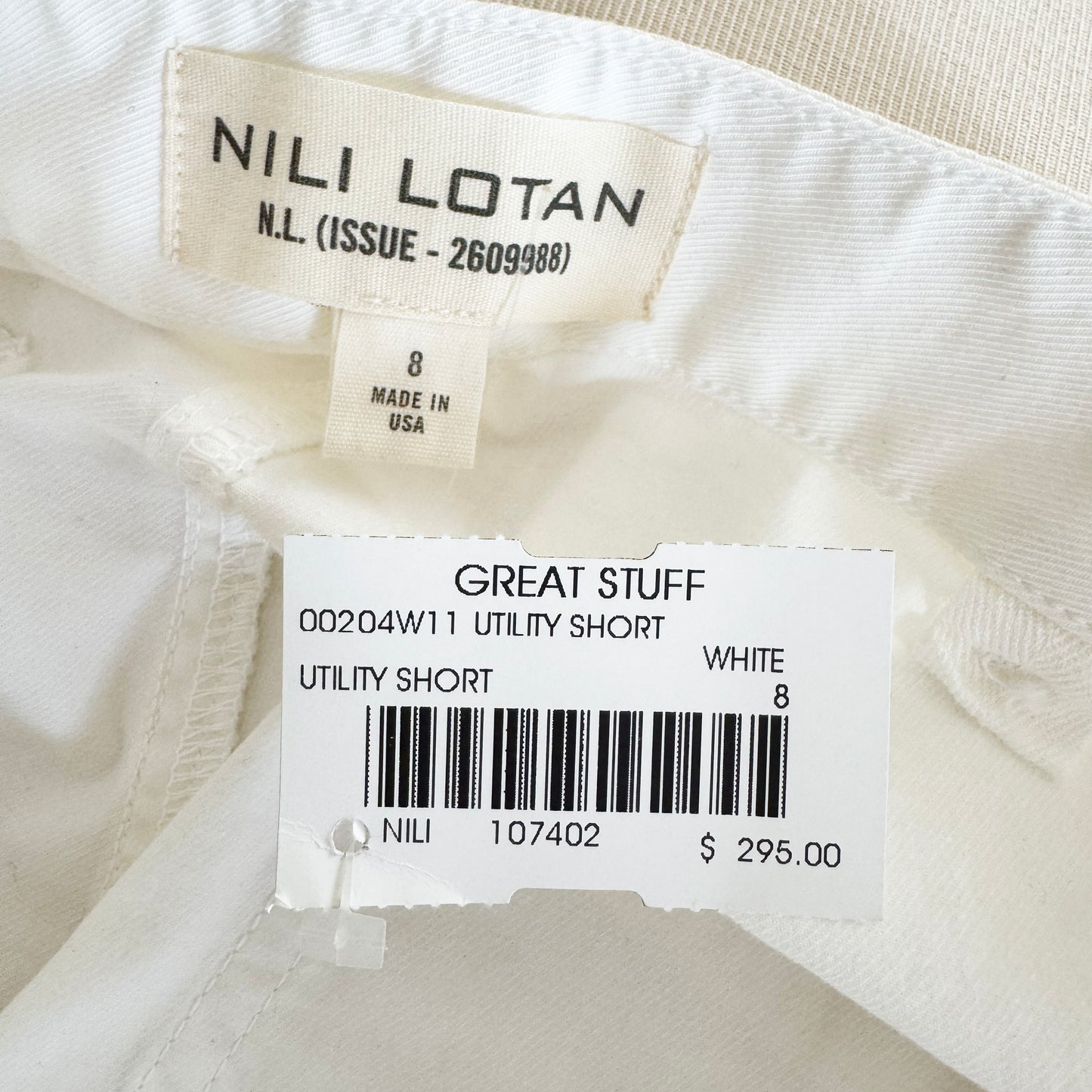 Nili Lotan "Utility" Shorts in White, size 8