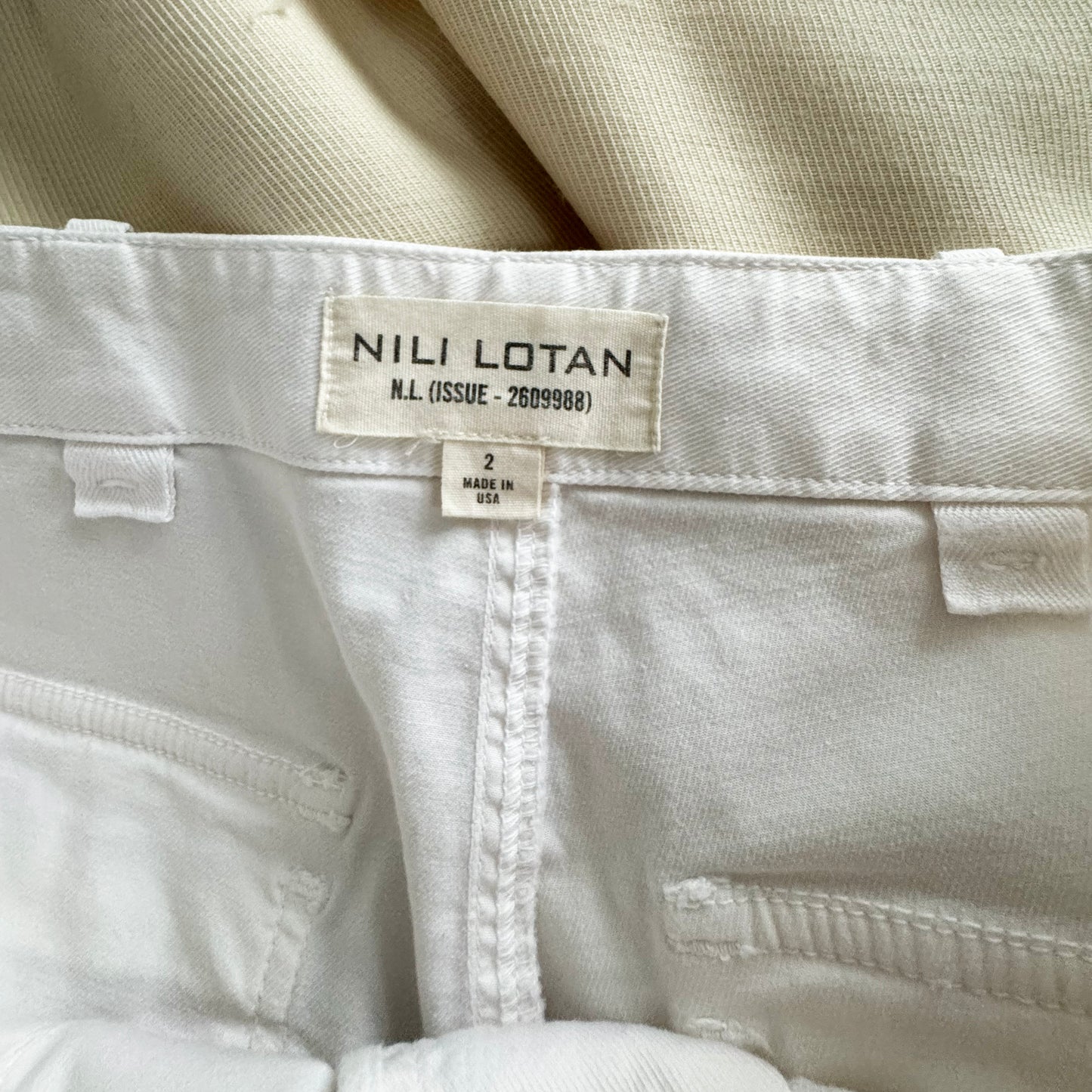 Nili Lotan Utility Shorts in White, size 2