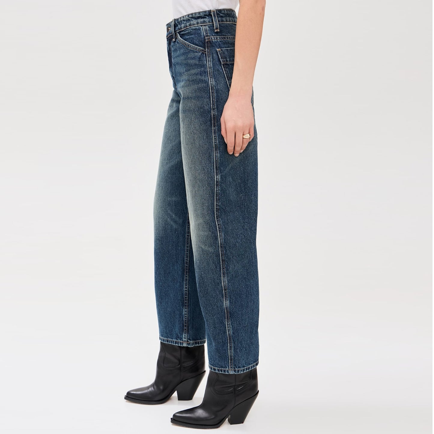 Nili Lotan "Otis" Jeans in Simon Wash, size 26 (size 25)