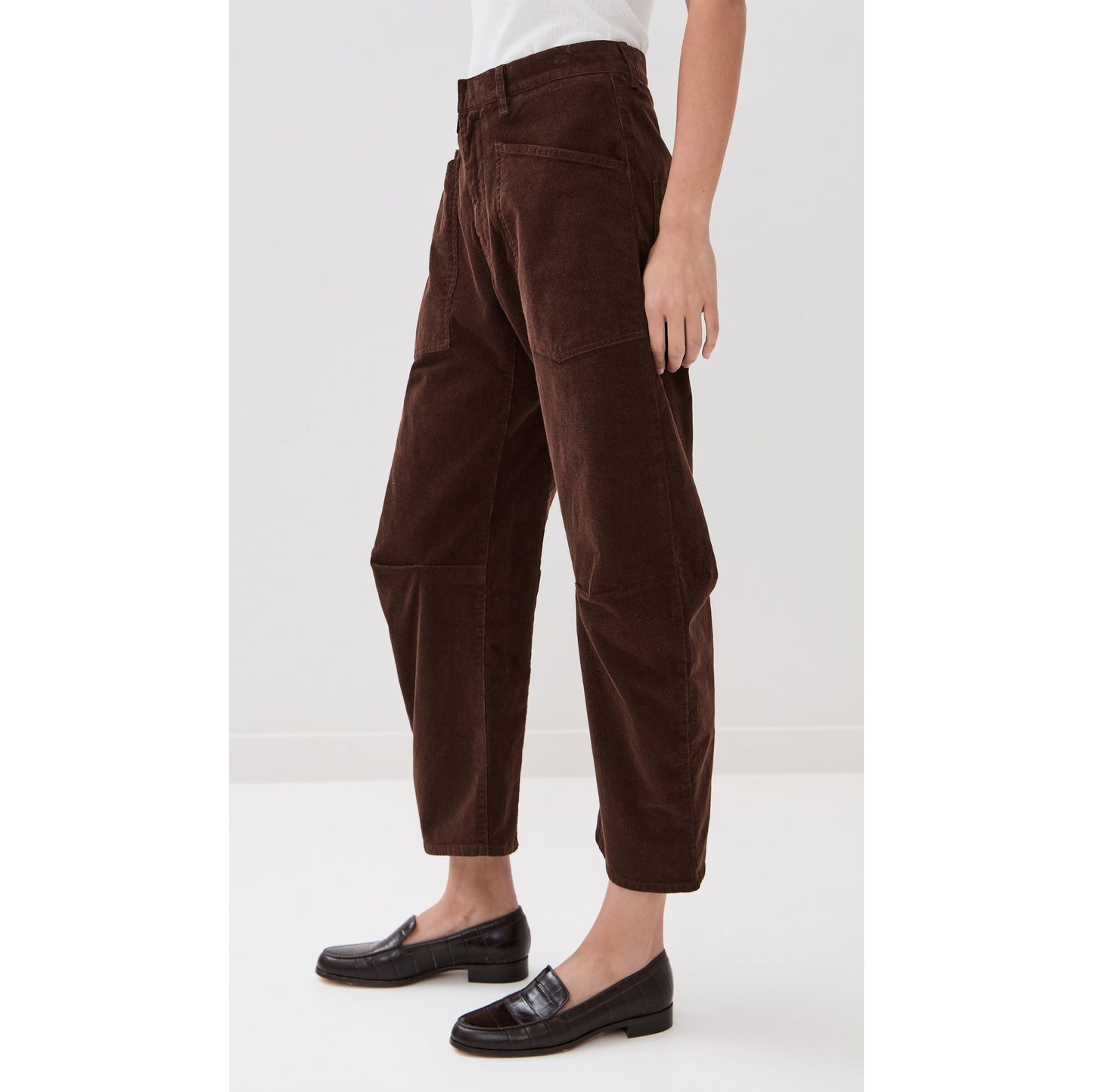 Nili Lotan "Shon" Pants in Brown Corduroy, size 2