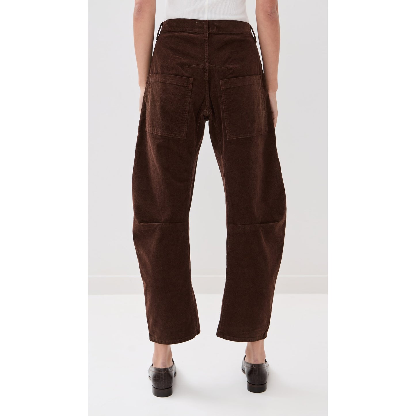 Nili Lotan "Shon" Pants in Brown Corduroy, size 2
