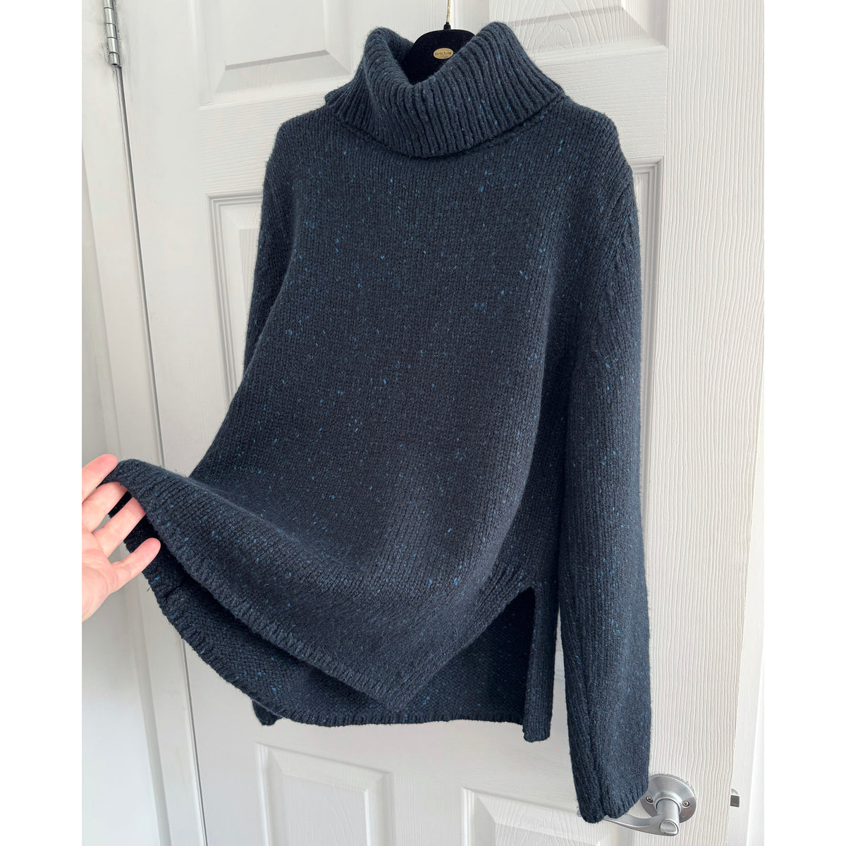Nordstrom x Caroline Issa Navy Wool/Cashmere Turtleneck Sweater, size Large