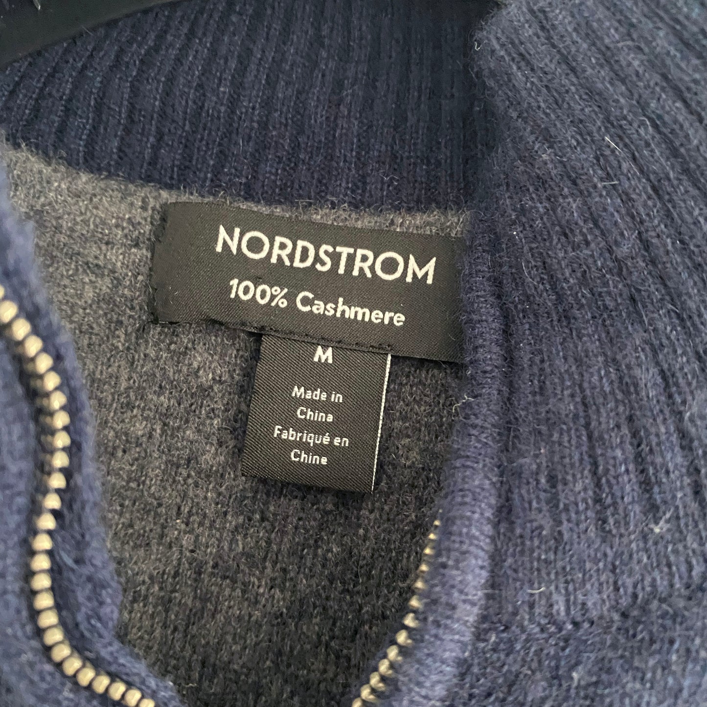 ** MENS ** Nordstrom Navy Cashmere Zip Neck Sweater, size Medium