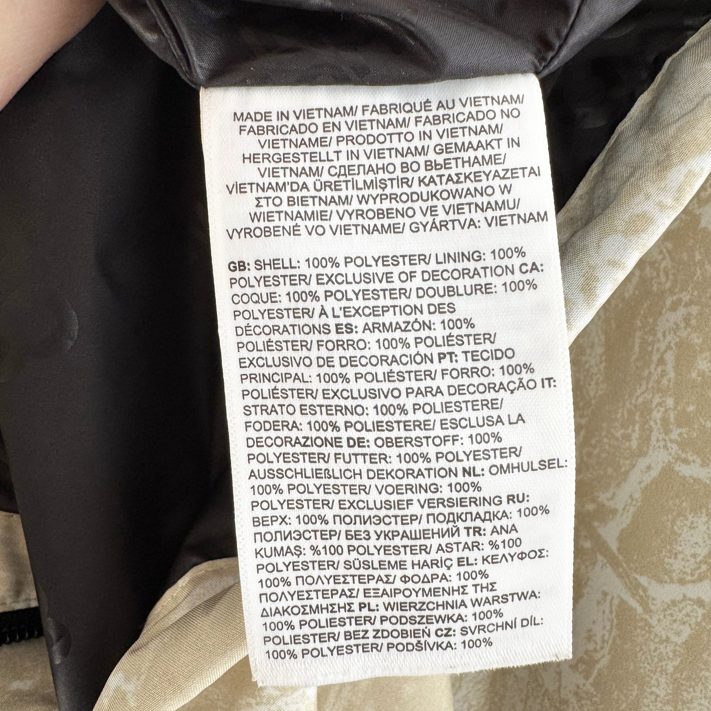 ** MENS ** The North Face "GTX Mountain Jacket" in "Gravel", size Medium