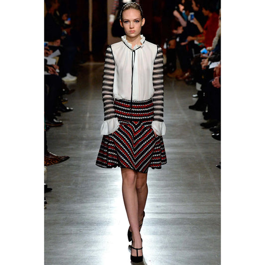 Oscar de la Renta Wool Tweed Skirt in Red/White/Black, size 8 (fits size 6)