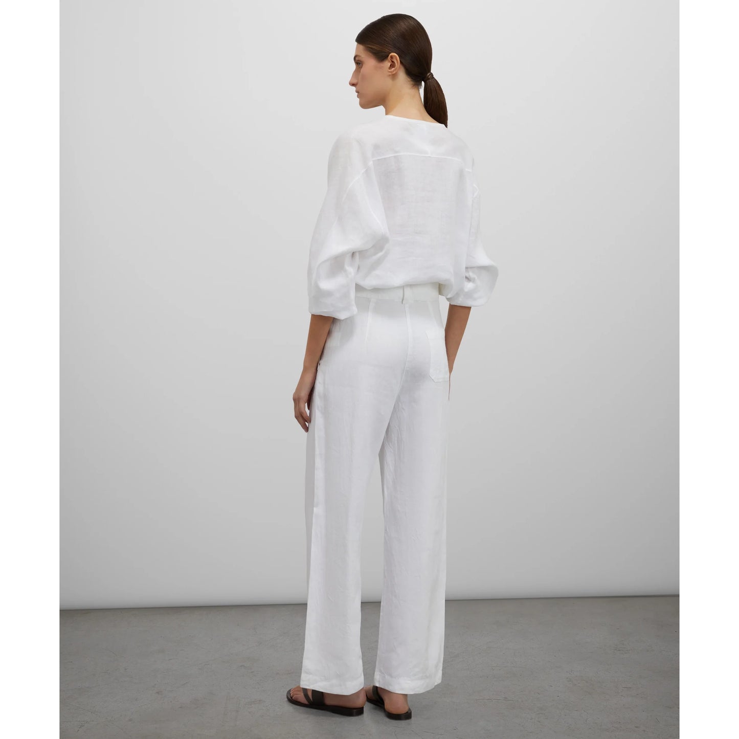 Aspesi White Linen Trousers, size 42 (fits like a size 4)