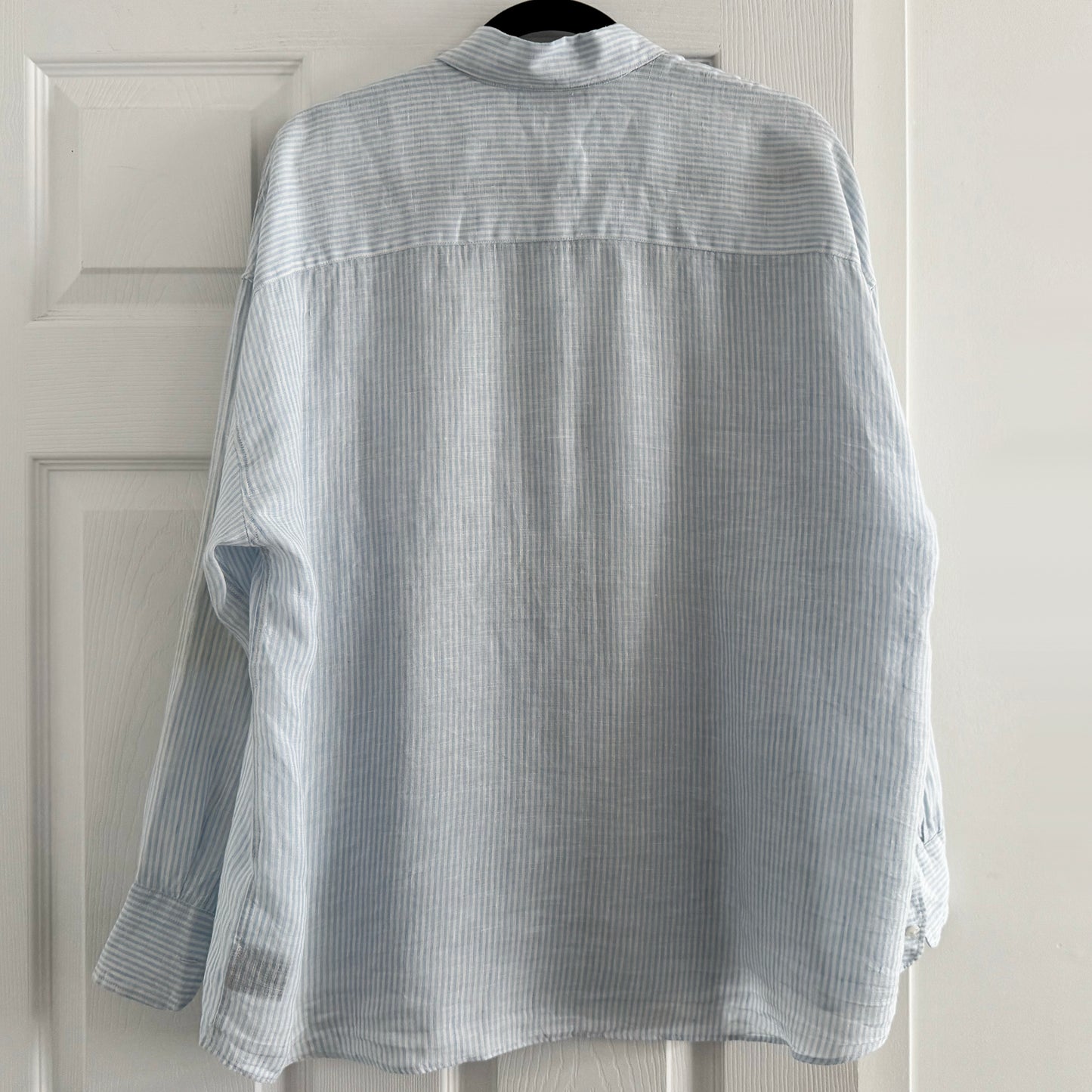 Patrick Assaraf "Boyfriend" Stripe Linen Shirt in Blue/White, size Medium