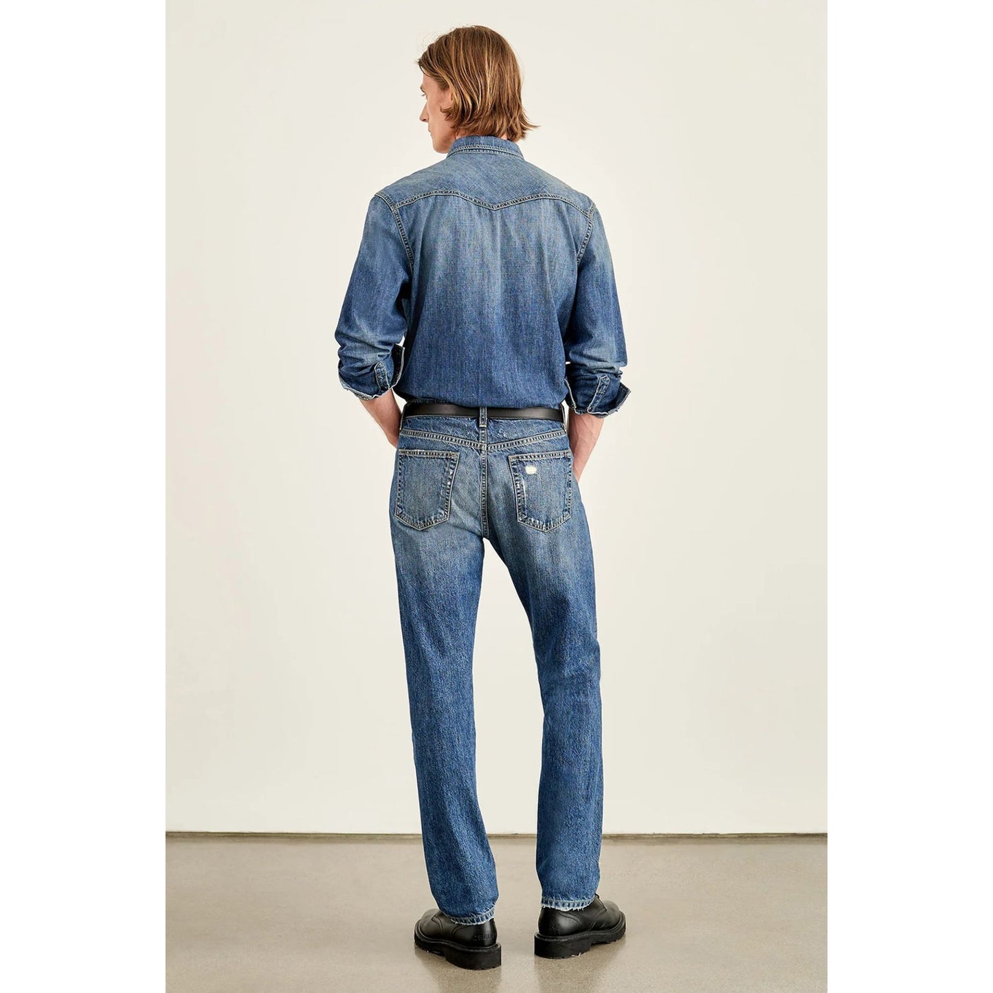 ** MENS ** Nili Lotan "Travis" Denim Shirt in "Classic Wash", size Large