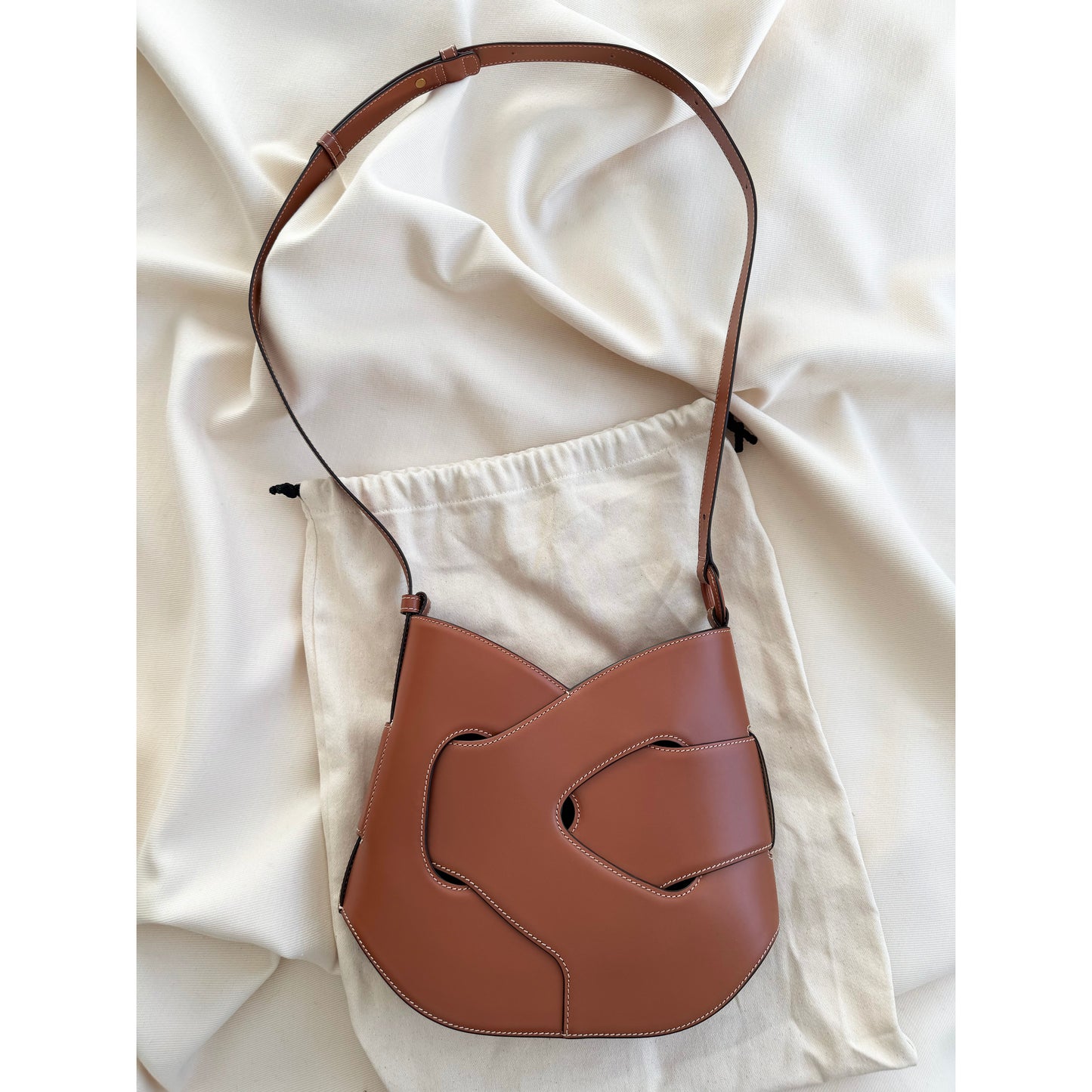 Polene "Nodde" Hobo in Smooth Cognac