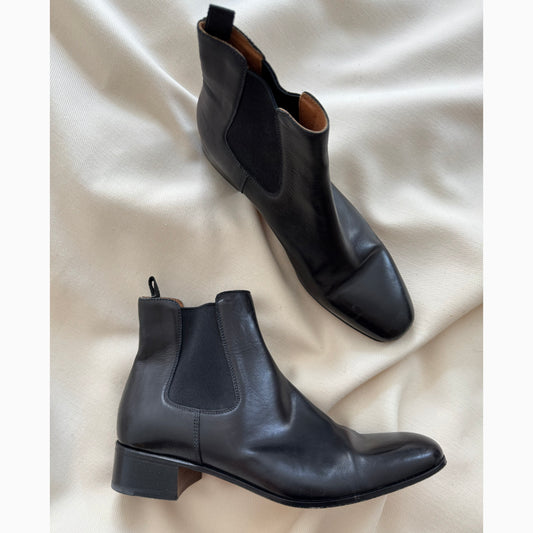 Prada Chelsea Boot in Black, size 39.5