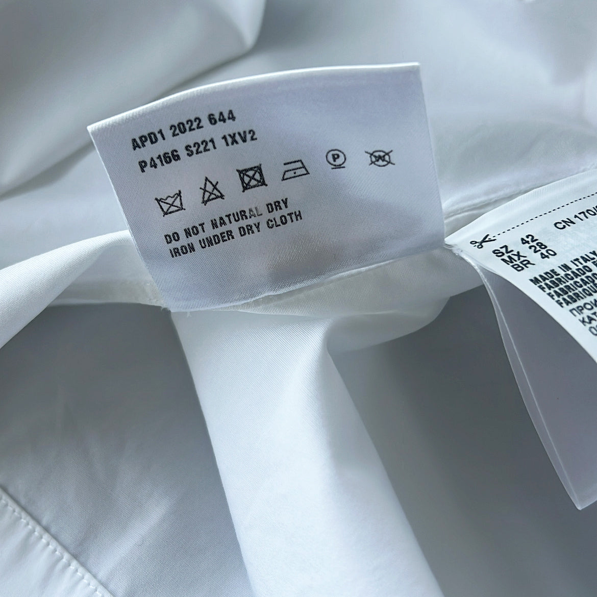 Prada Short Sleeve Poplin Shirt in White, size 42 (fits Medium)