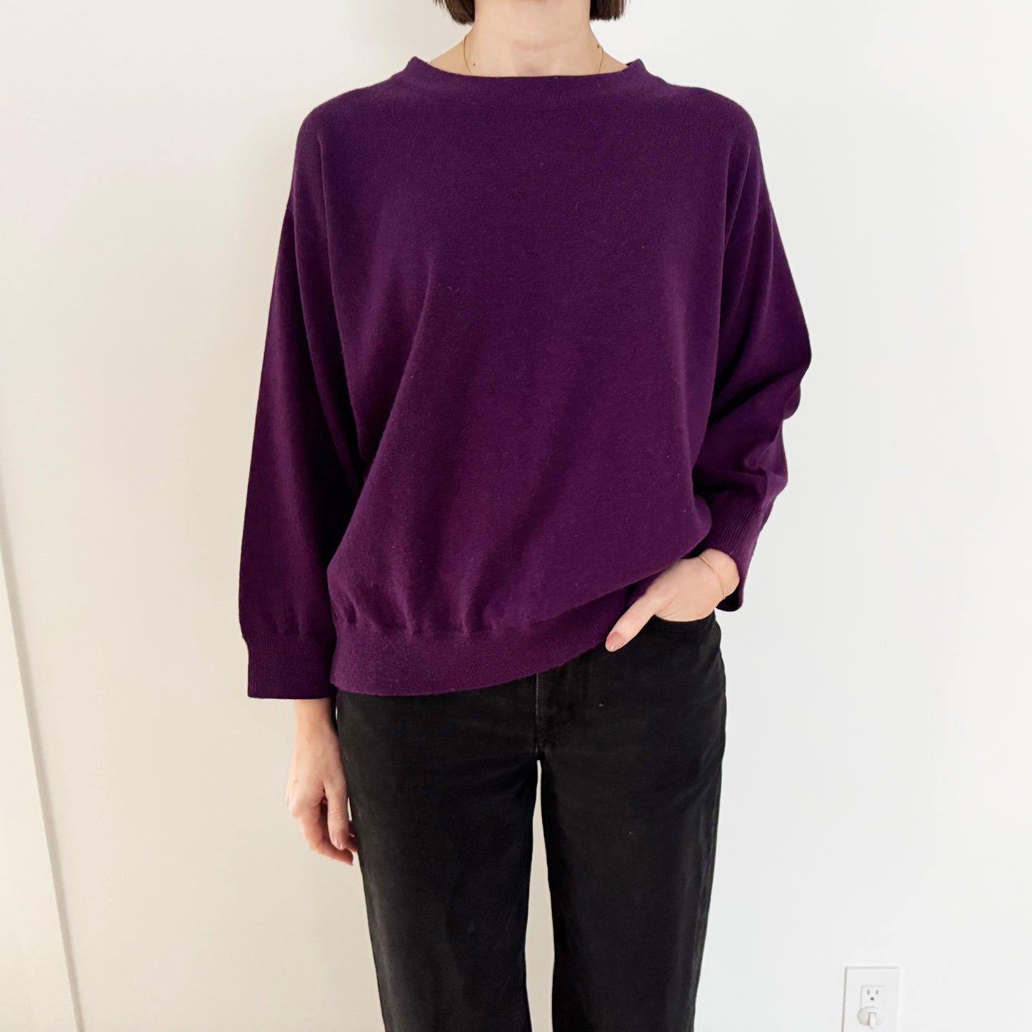 Queene and Belle Cashmere Sweater in Purple, size Medium