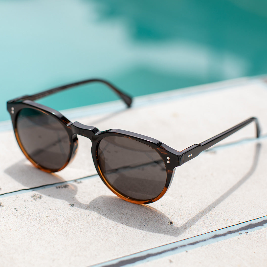 Raen "Remmy 52" Sunglasses in Sienna/Smoke