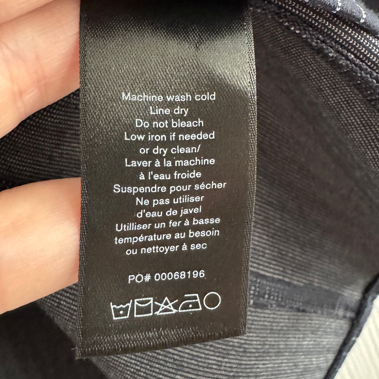 Rag & Bone "Junie" Pinstripe Top in Navy, size Medium