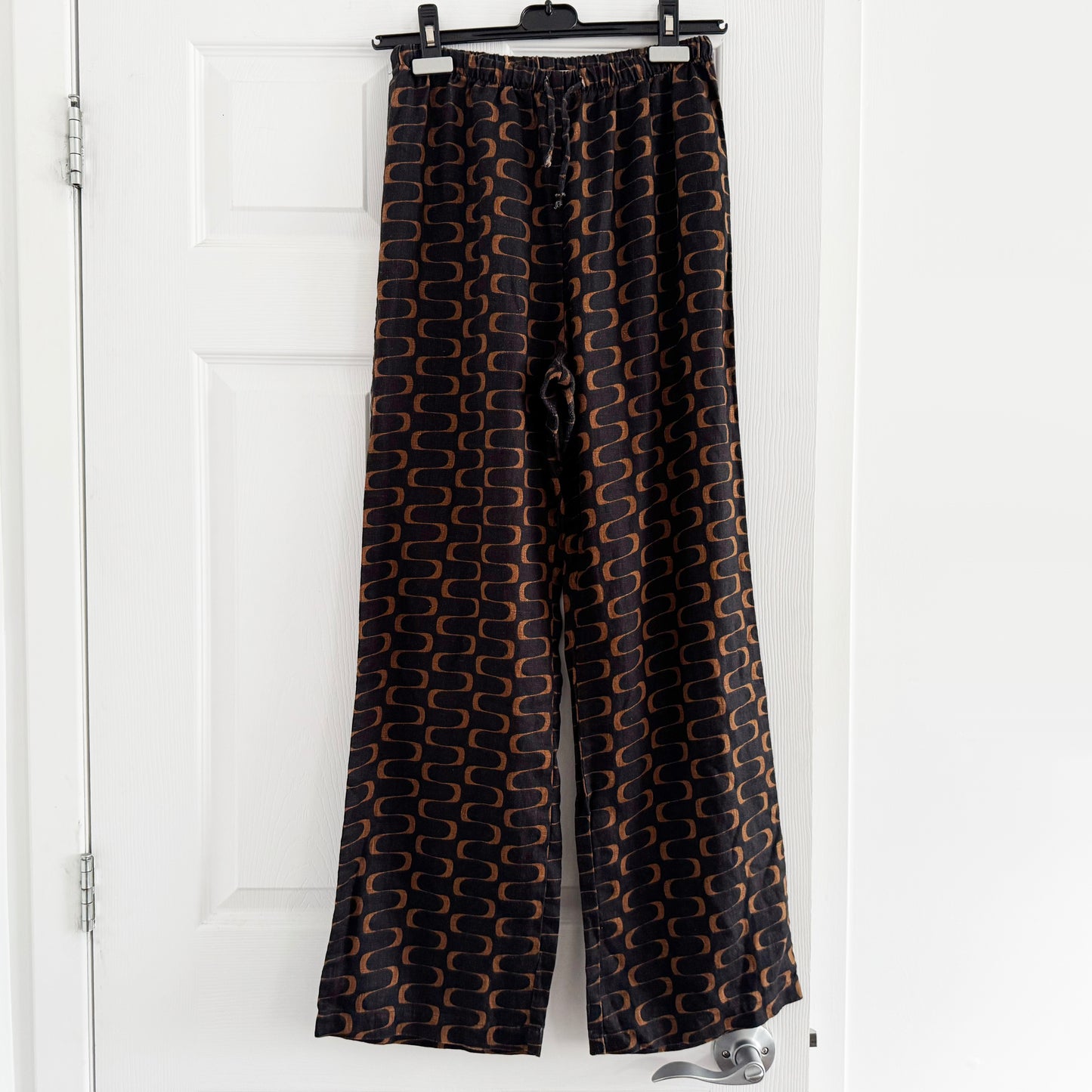 Reformation "Olina" Printed Linen Pants in Black, size Small