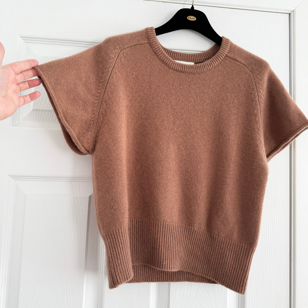 Sablyn "Jones Saddle" Raglan Cashmere Sweater in "Prairie Sand", size Medium