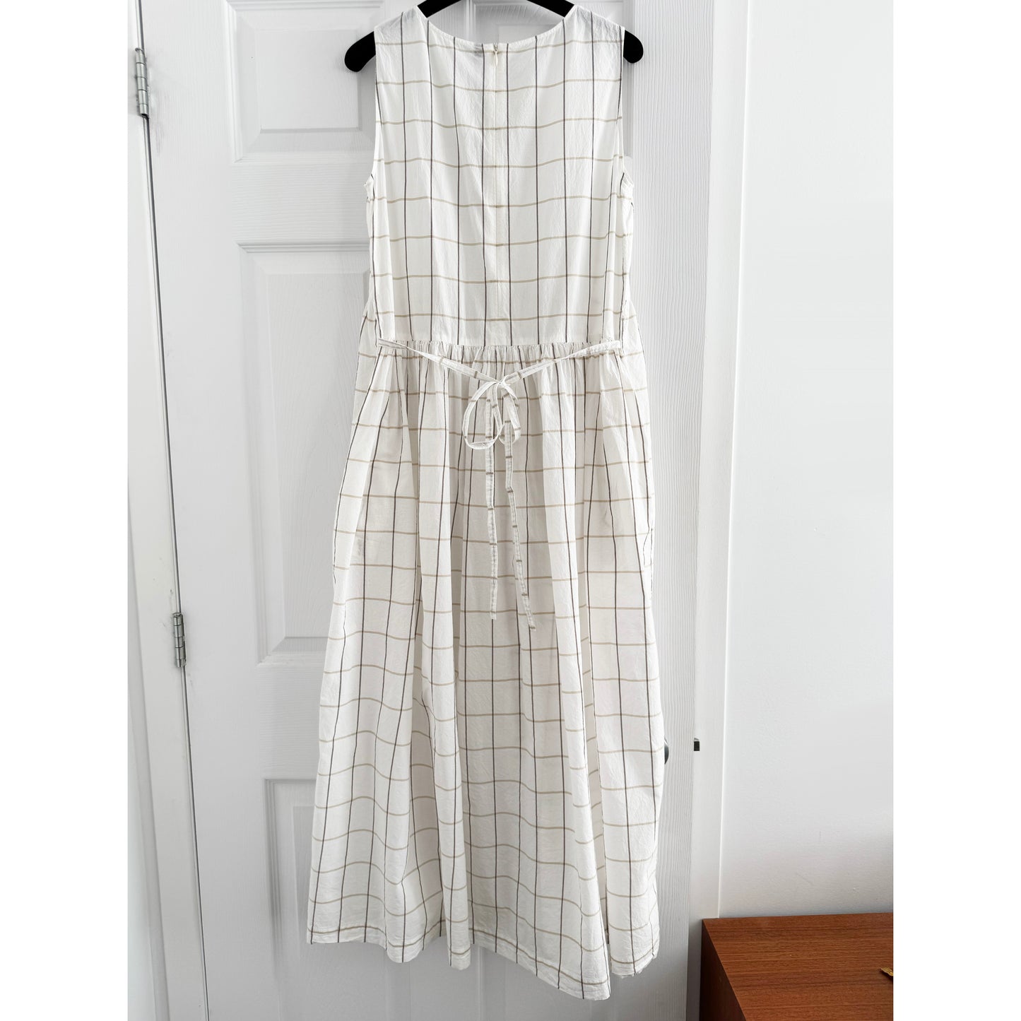 Sara Lanzi Sleeveless Windowpane Cotton Dress in White, size Medium (fits S/M)