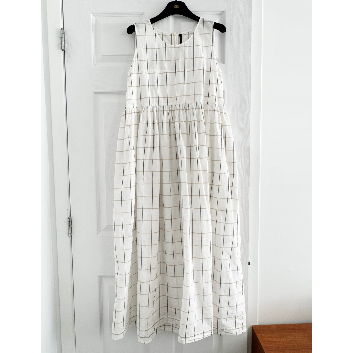 Sara Lanzi Sleeveless Windowpane Cotton Dress in White, size Medium (fits S/M)