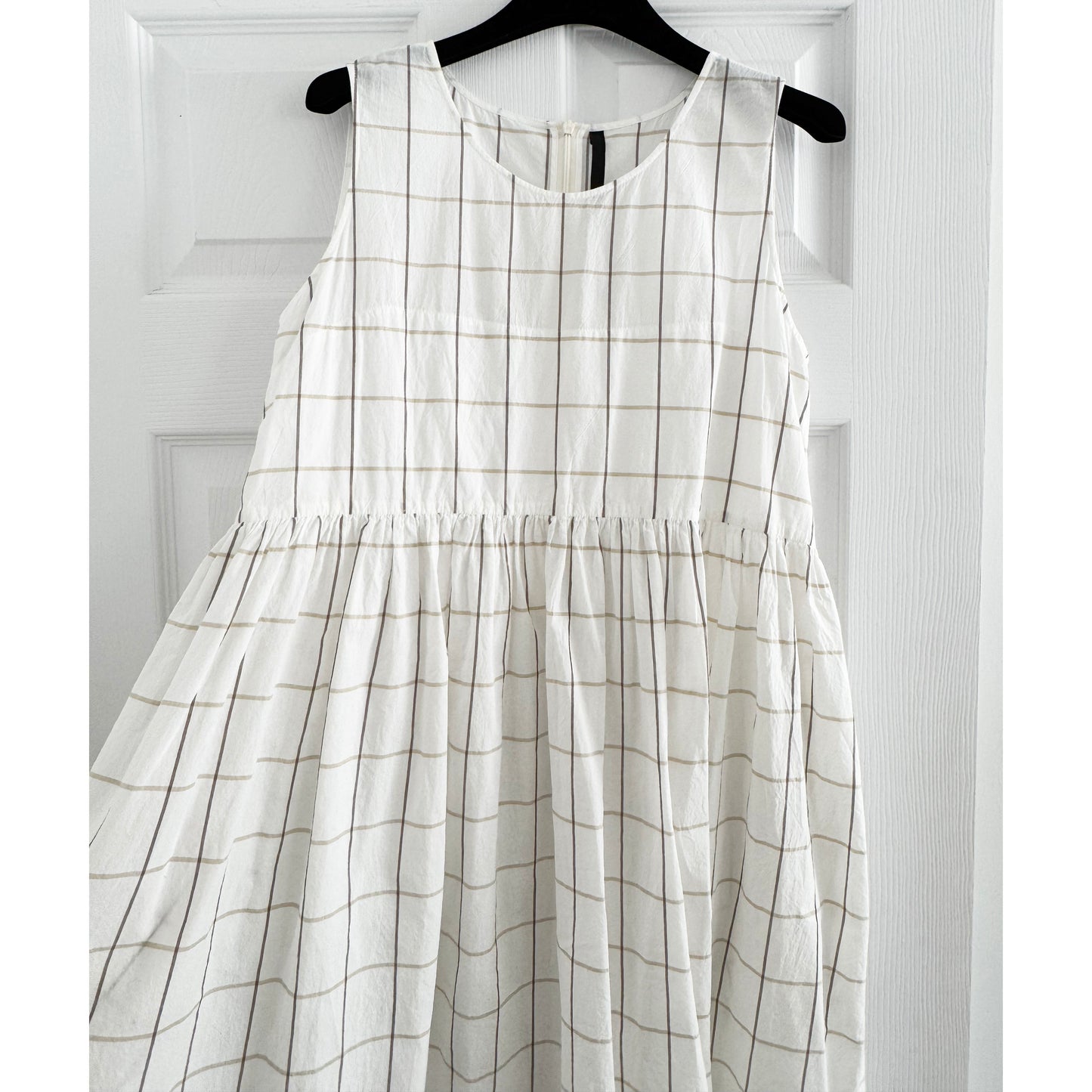 Sara Lanzi Sleeveless Windowpane Cotton Dress in White, size Medium (fits S/M)