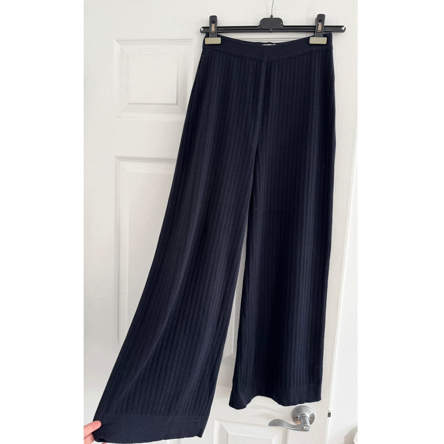 Sartoria Vico Ribbed Knit Wide Leg Pants in Navy, size Small