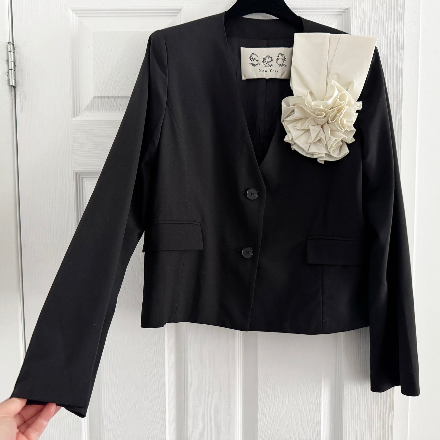 Sea New York "Laurie" Blazer w Applique in Black, fits size 12 ish