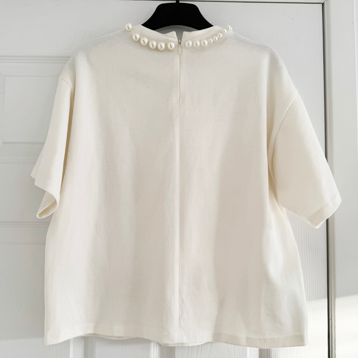 Sea New York T-Shirt w Pearl Neckline, size Small