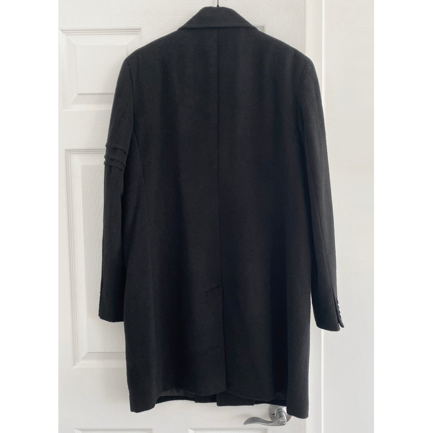 Sentaler Baby Alpaca Notched Lapel Overcoat in Black, size XL