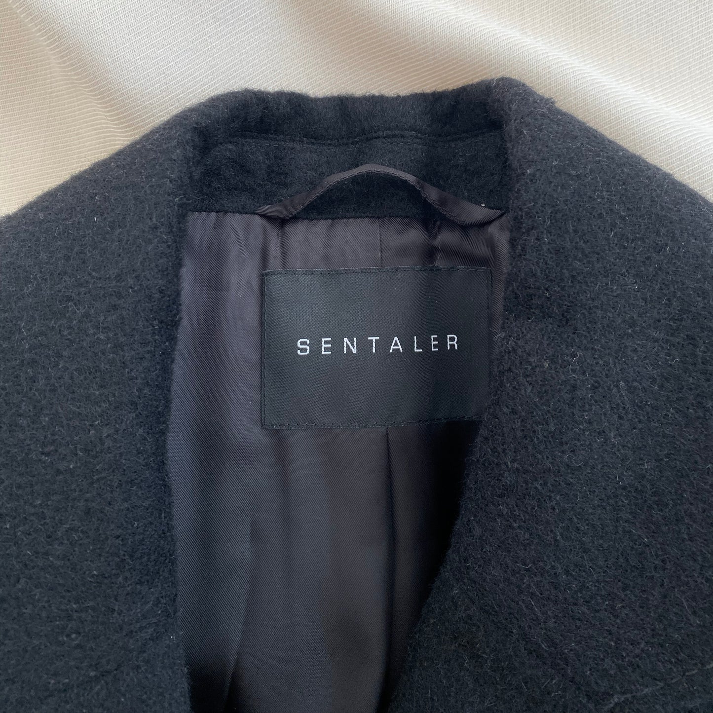Sentaler Baby Alpaca Notched Lapel Overcoat in Black, size XL