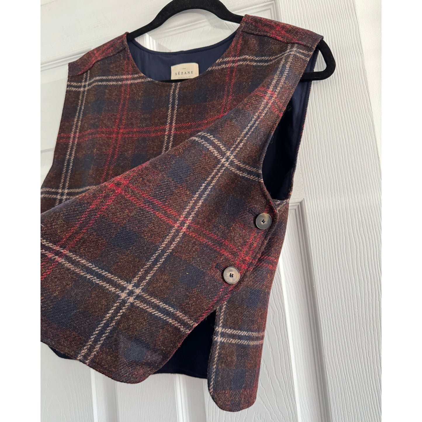 Sezane "Aaron" Plaid Vest in Maroon, size 36 (Size Small)
