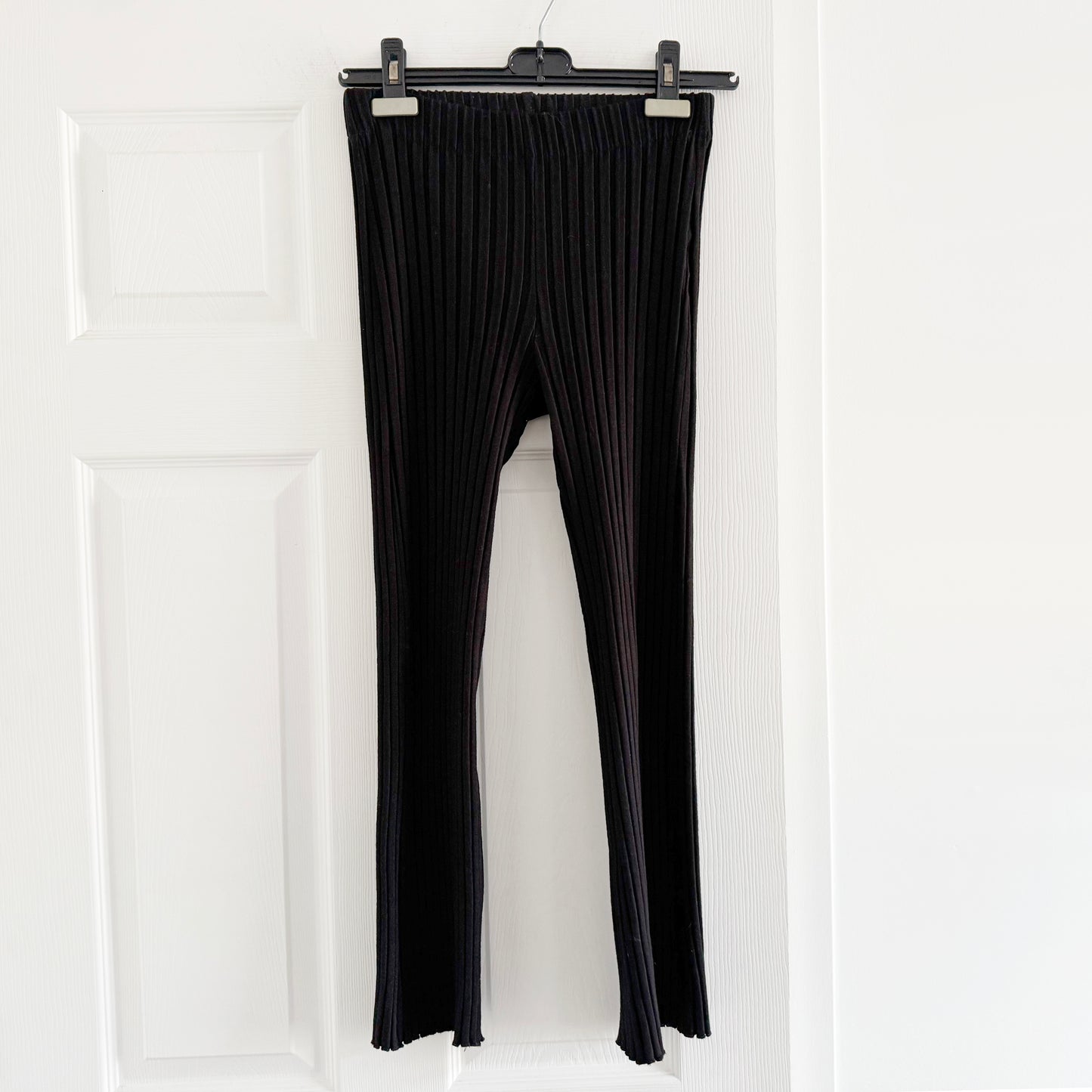 Simon Miller Ribbed Knit Crop Flare Pants in Black, size XS