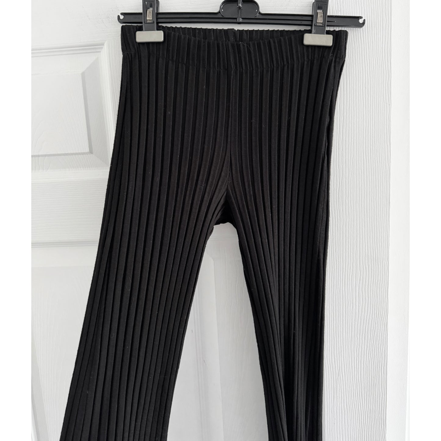 Simon Miller Ribbed Knit Crop Flare Pants in Black, size XS