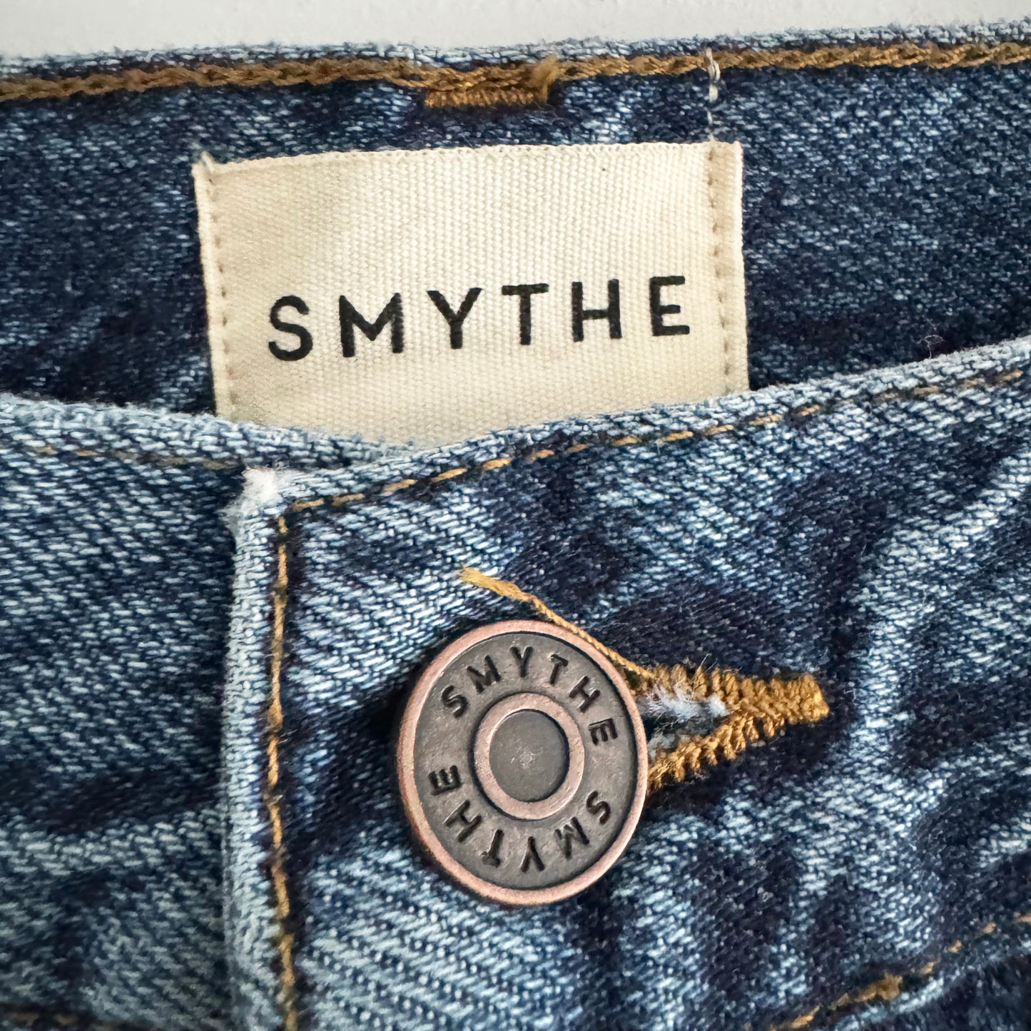 Smythe "Dove" Carpenter Jeans in Vintage Mid Blue, size 30