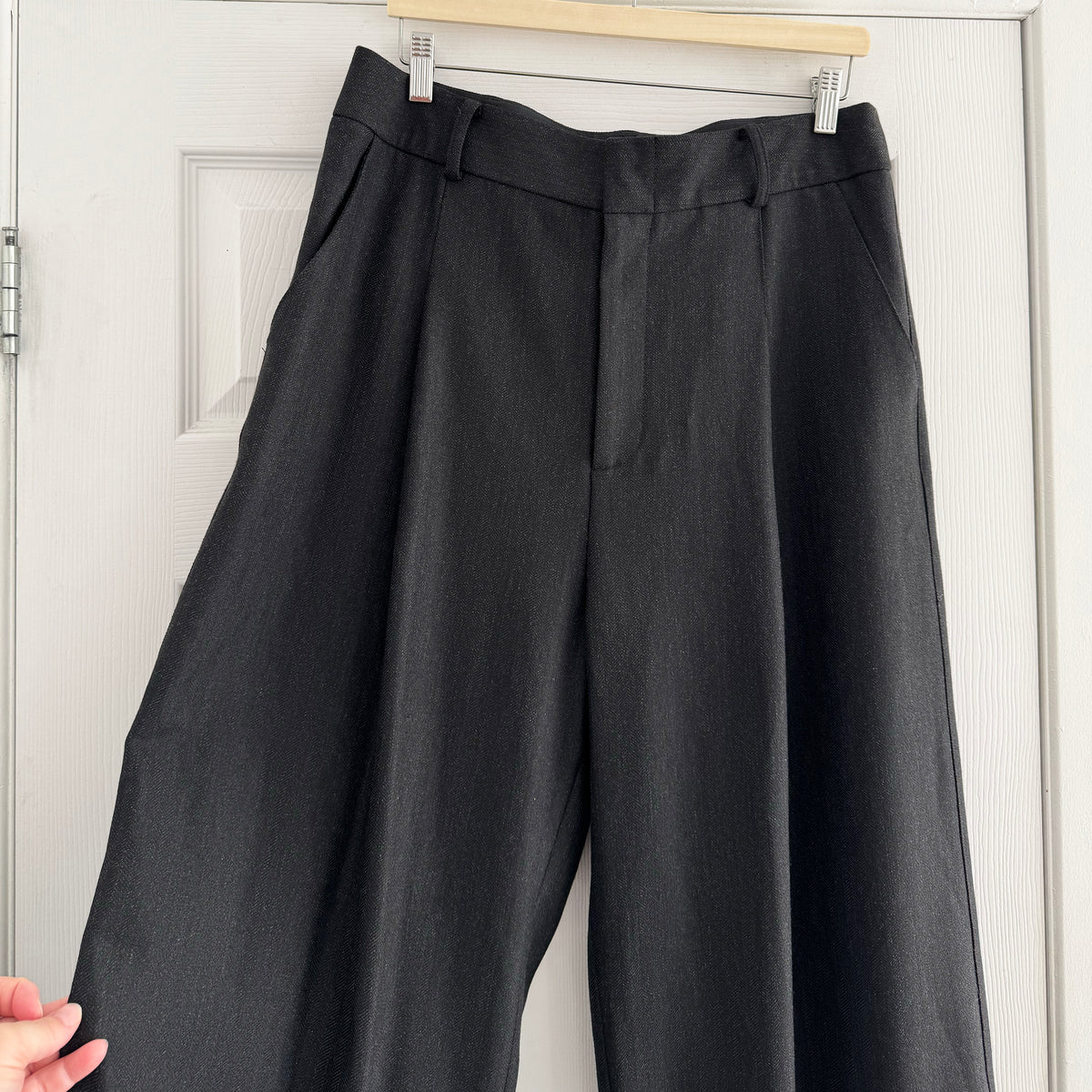 Smythe Herringbone pleated Trousers in "Carbon", size 12
