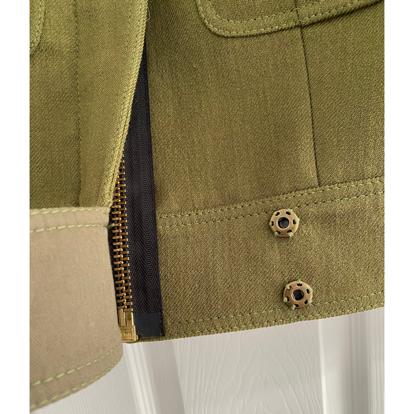 Smythe Cropped Military Jacket in Army Green, size 2