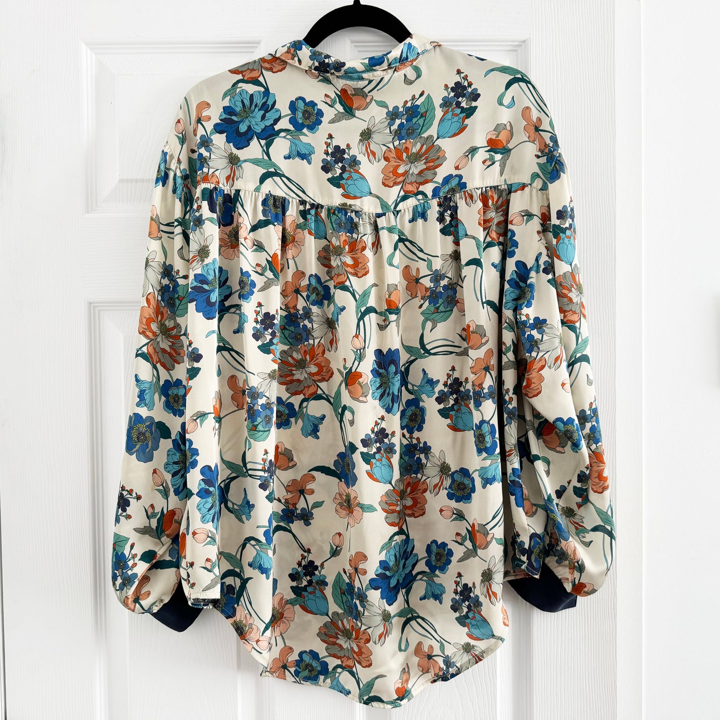 Smythe Cream Floral Print Blouse in Ivory/Blue, size Small