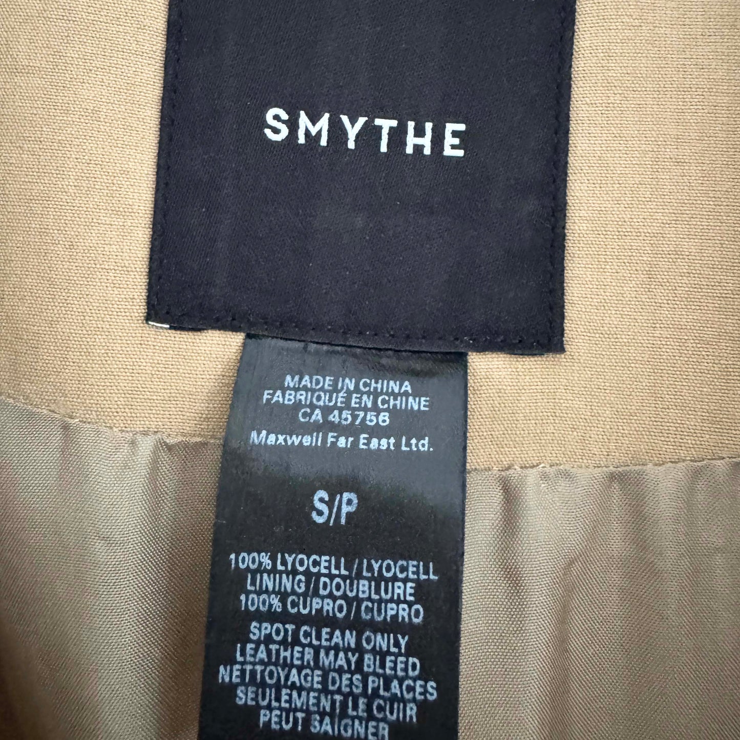 Smythe Fluid Trench Coat in Camel, size Small