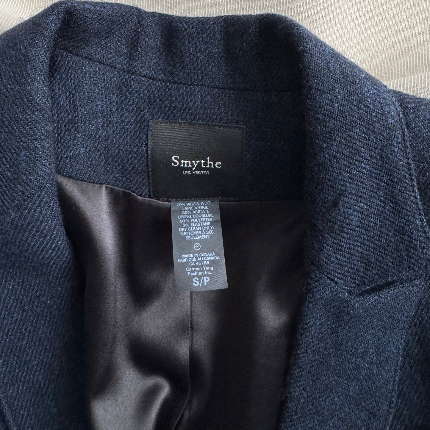 Smythe Navy Wool Shawl Collar Blazer, size 4