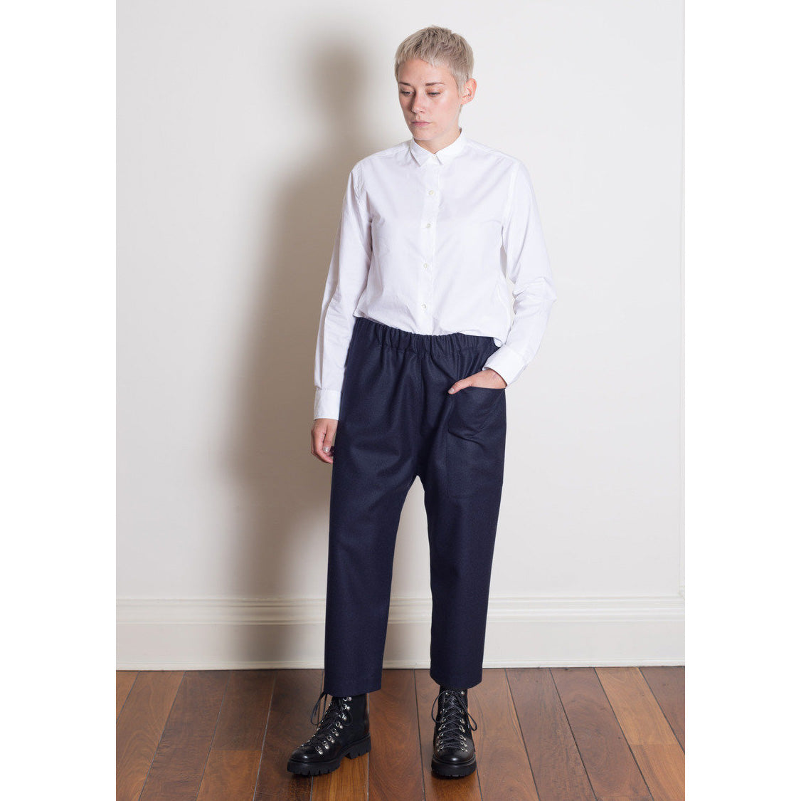 Sofie D'Hoore "Punch" Wool Pant in Ink Blue, size 42